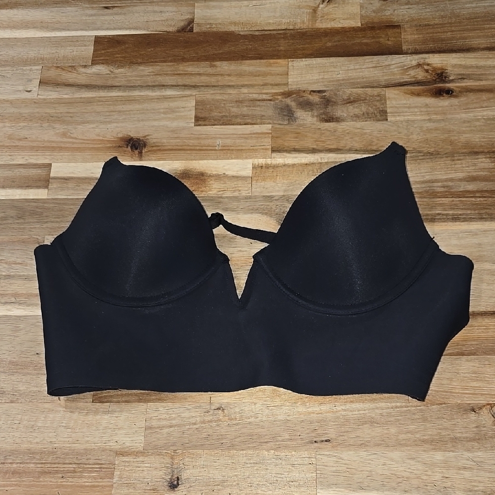 Uoolerp Fashion Classic Women's 30C Black Bra New w/ Tags!